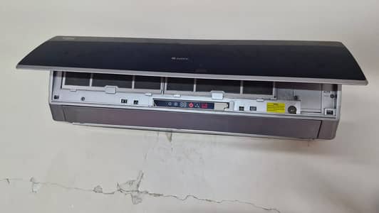 GREE USED SPLIT AC FOR SALE INVERTER AC.