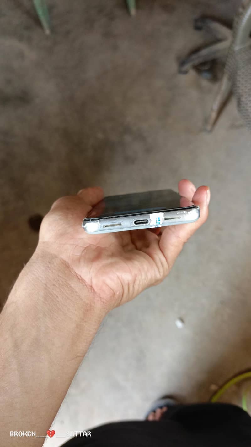 Google Pixel 8 3