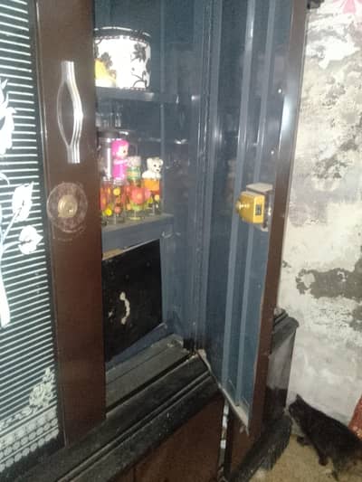 safe almari iron 3 dor for sale