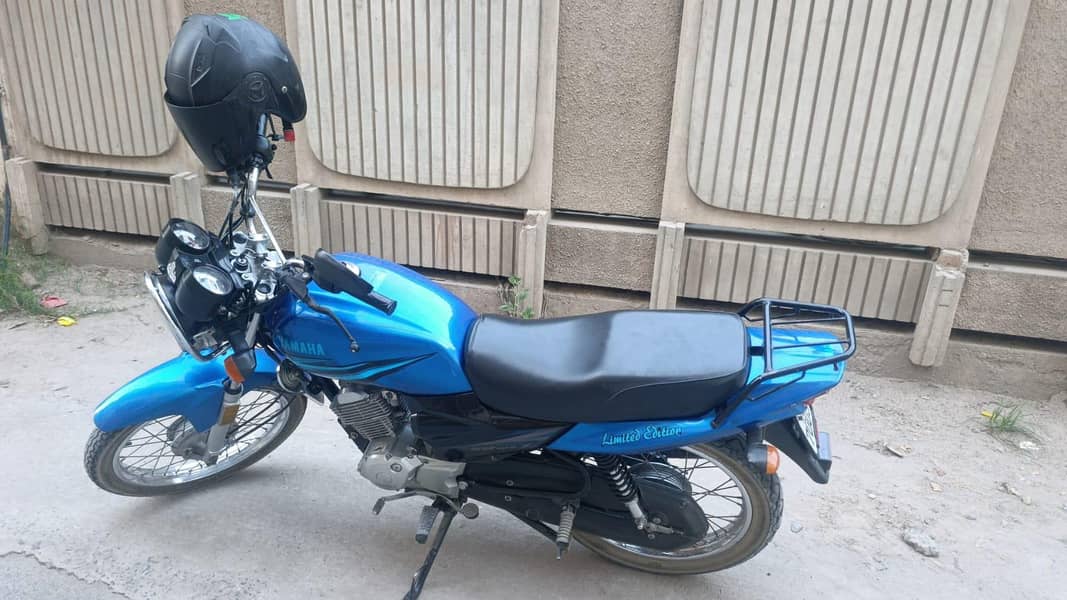 Yamaha 1