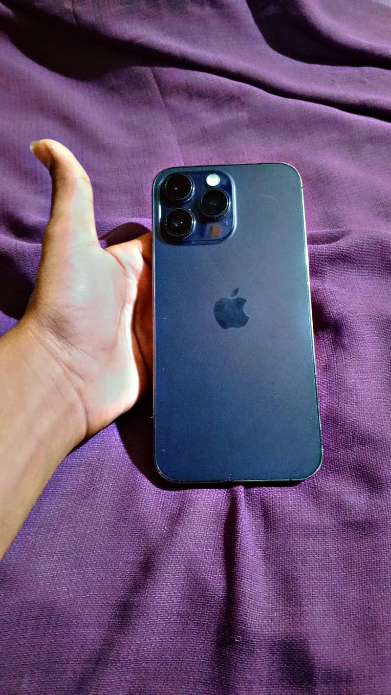 Apple iPhone 14 Pro Max 0