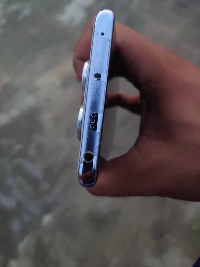 Xiaomi Redmi Note 14 Pro 5