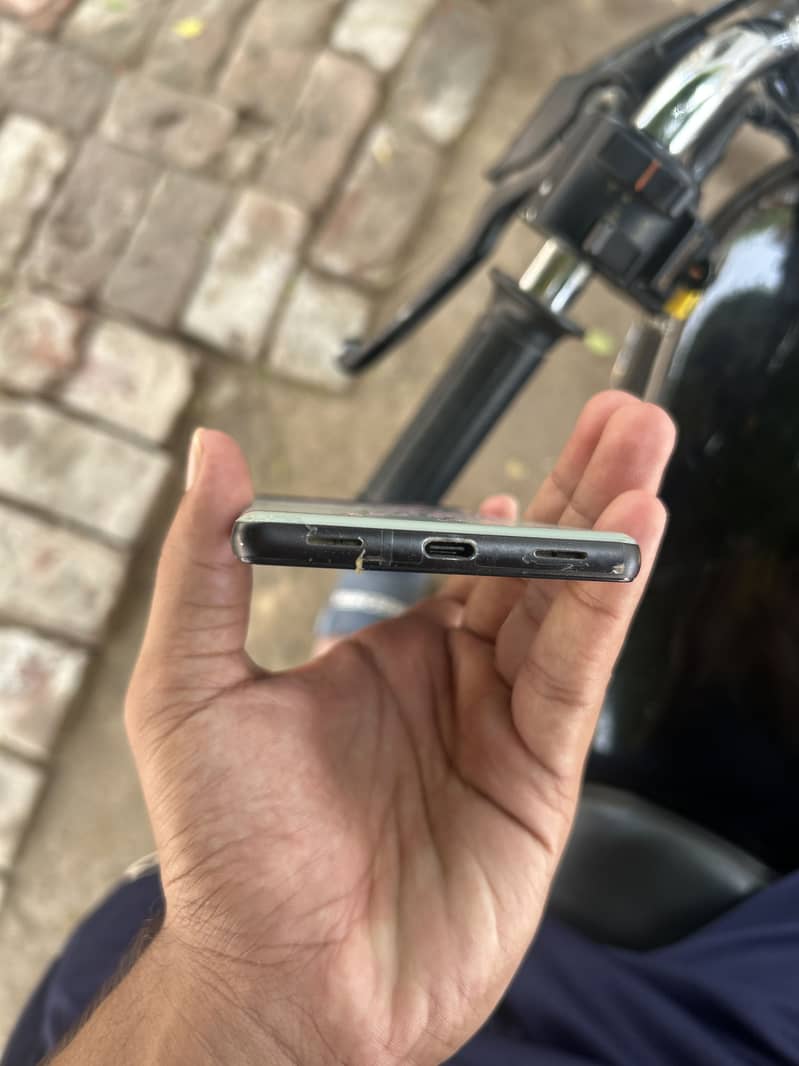 Google Pixel 6a 3