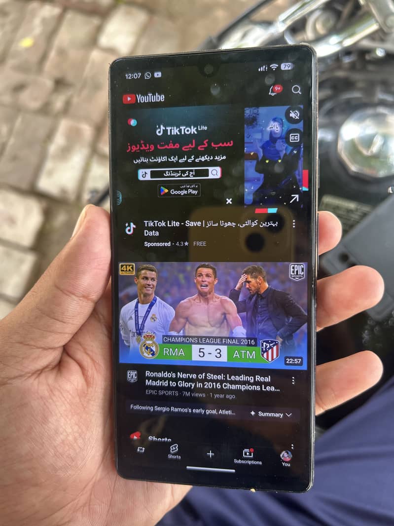 Google Pixel 6a 5