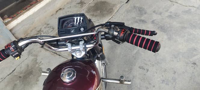 Honda CD 70 bike 2023 model 10/10 condition