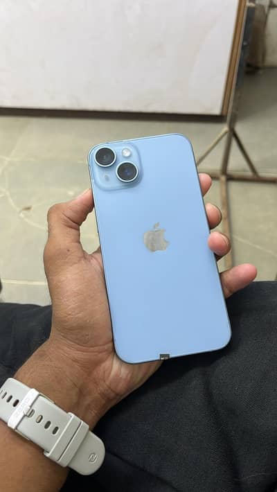 Apple iPhone 14