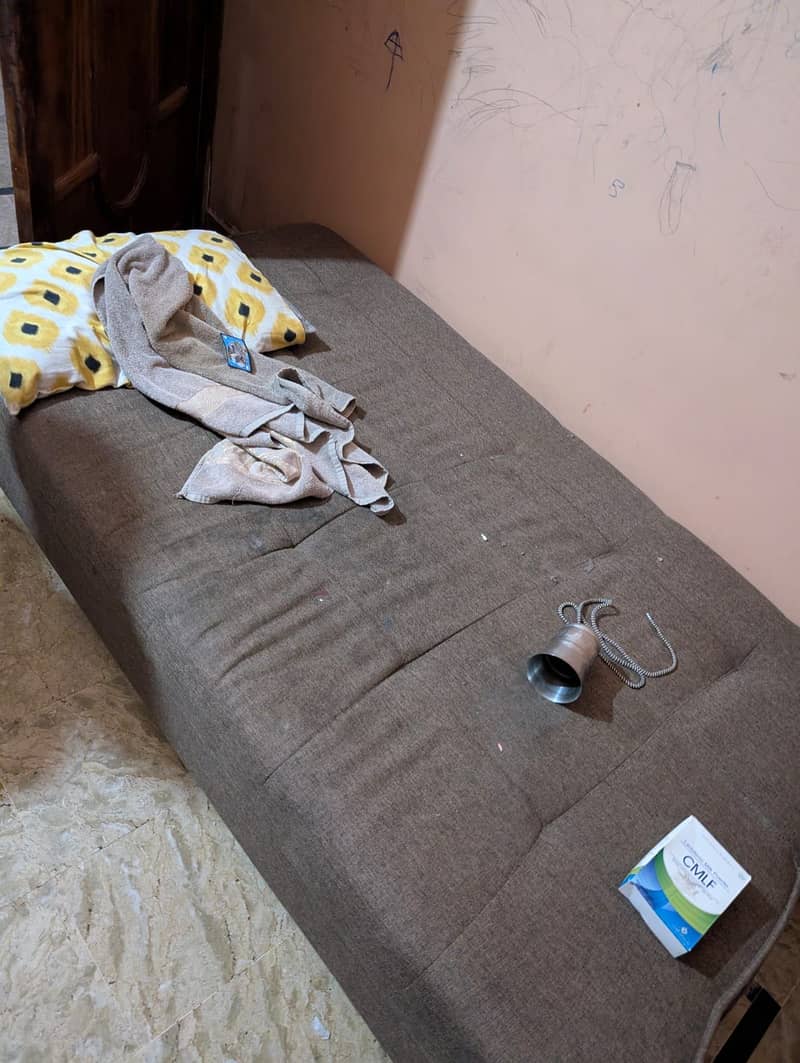 Queen bed set 1