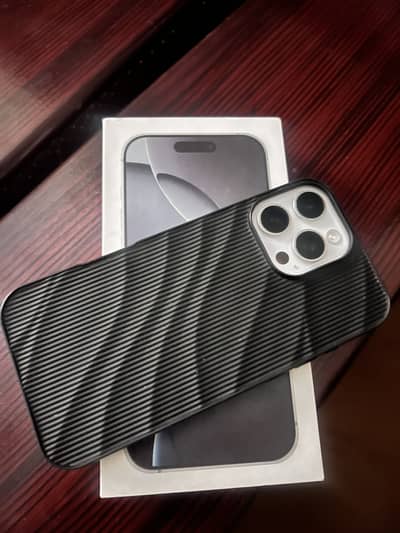 Apple iPhone 16 Pro Max