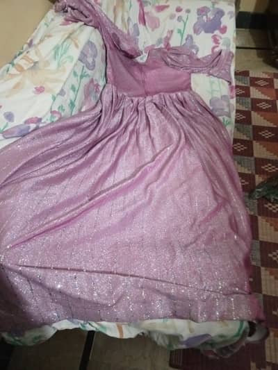 It's Amal to medium size belt available for feeting one piece maxi