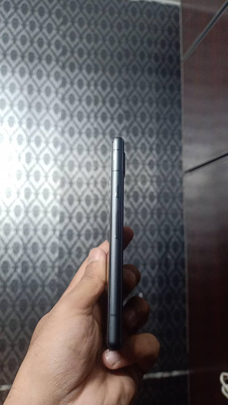 Google Pixel 7a 5