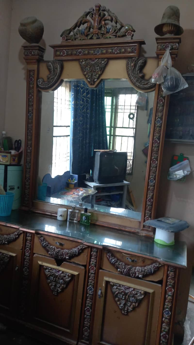bed and dressing table 2