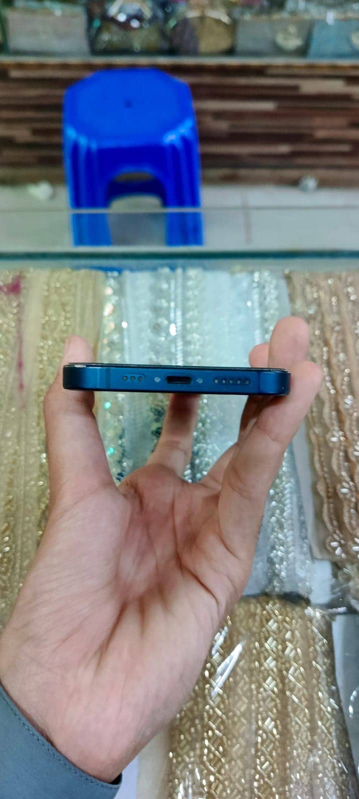 Apple iPhone 13 4