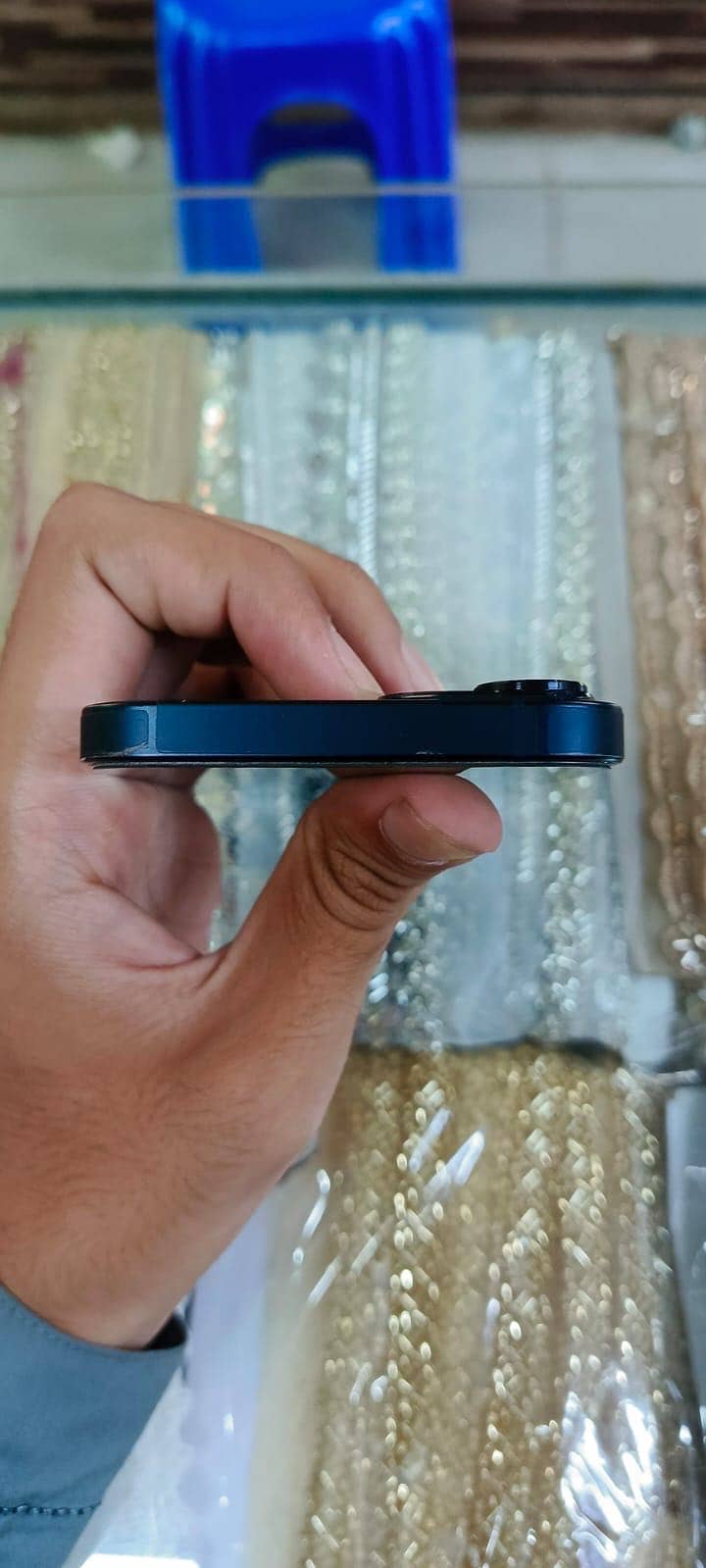 Apple iPhone 13 6