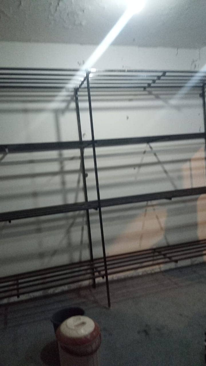 2 Racks 0