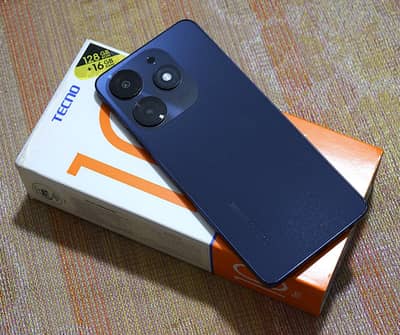 Tecno Spark 10 Pro 8GB/128GB PTA Approved with box/charger