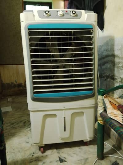 room caloor for sale bilkul new hi serf 2 ma's use hi