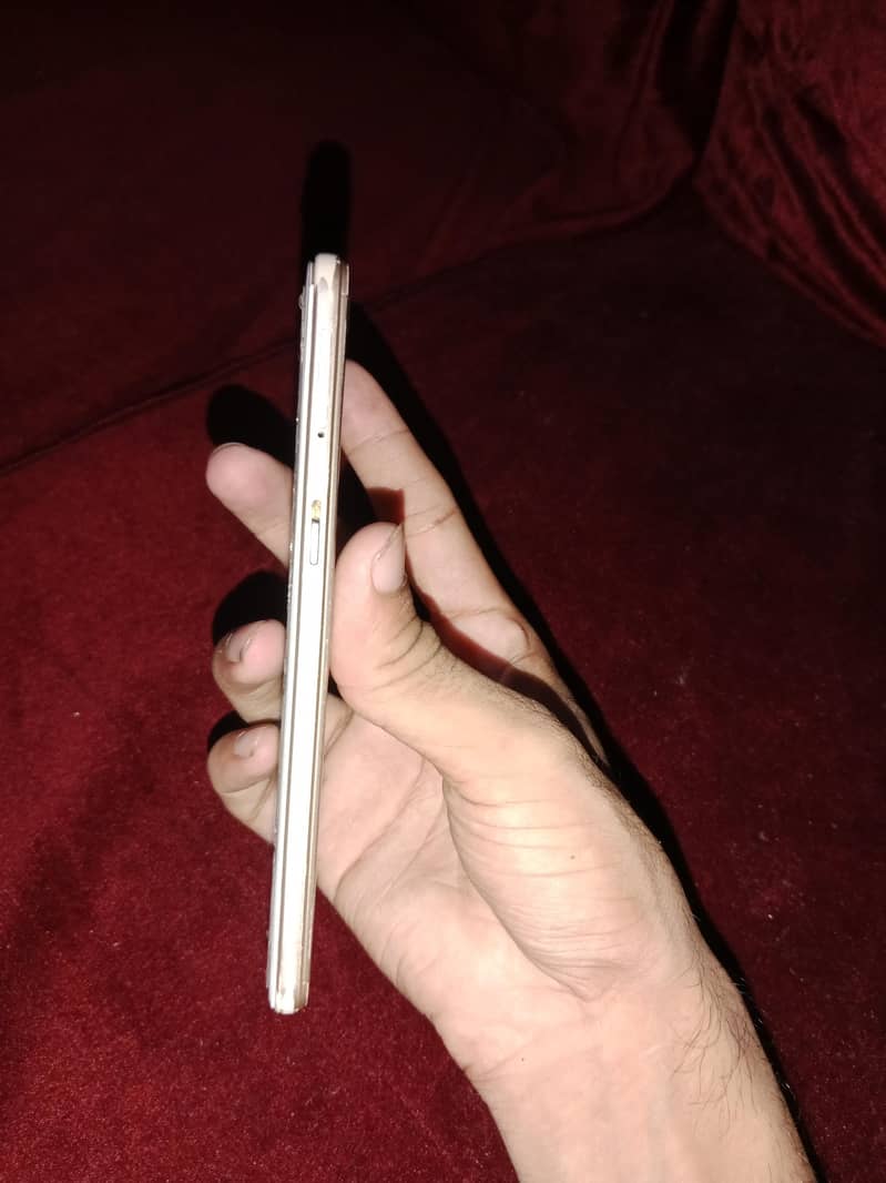 OPPO A37 1