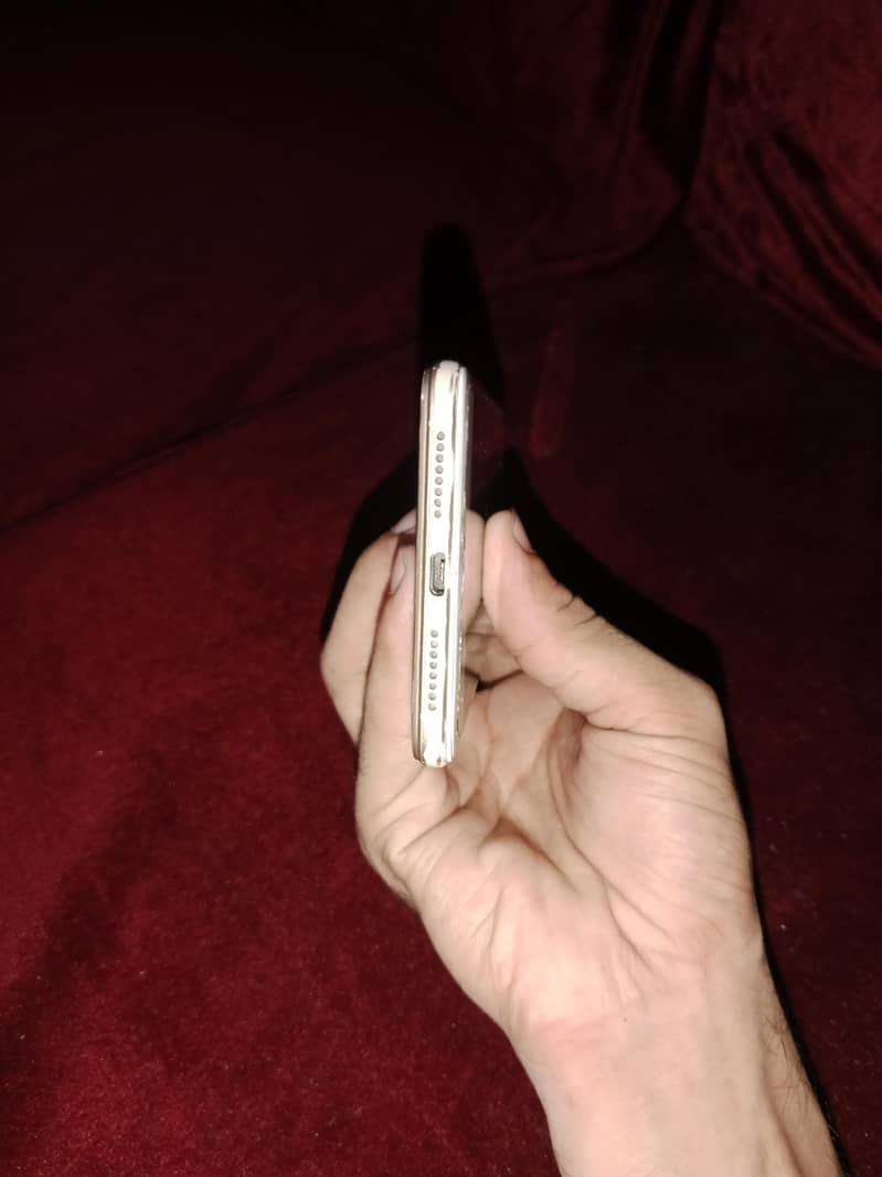 OPPO A37 4