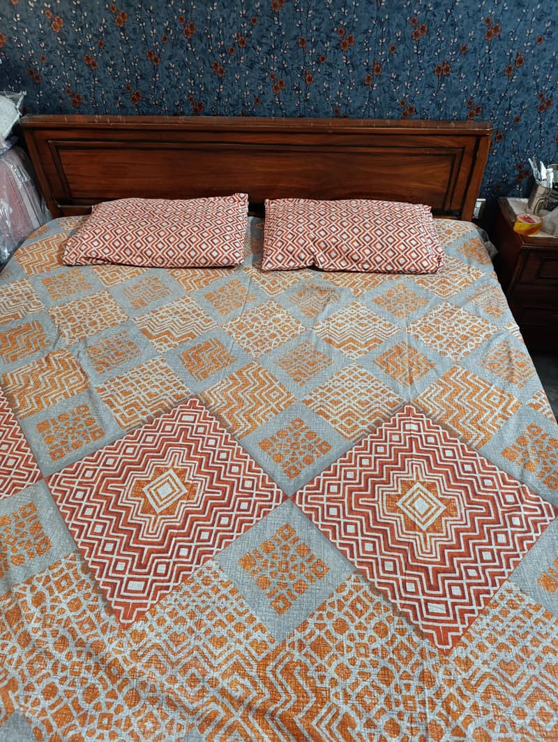 Double bed 0
