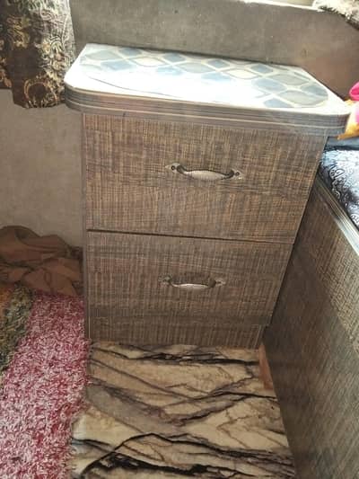 dressing and side table