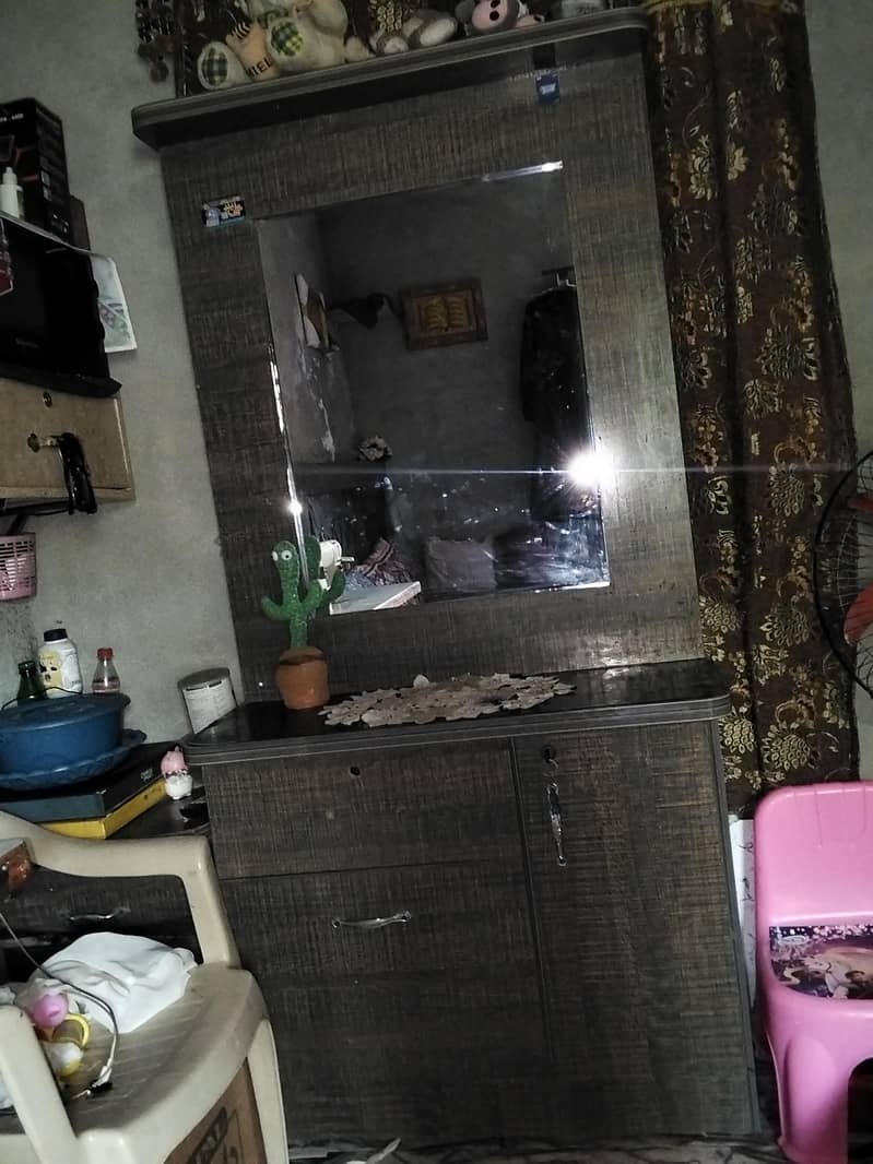 dressing and side table 1