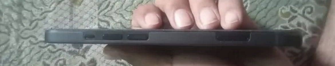 Apple iPhone 13 2