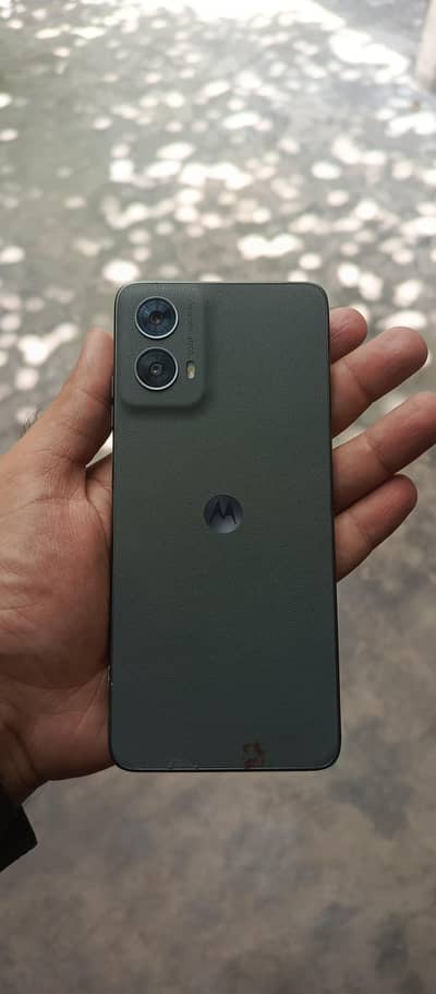 moto g 5G 2024 sim lock 4+2/128 memory gen 1 processor 50 mp camera