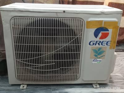 gree ak tan DC inverter AC for sale