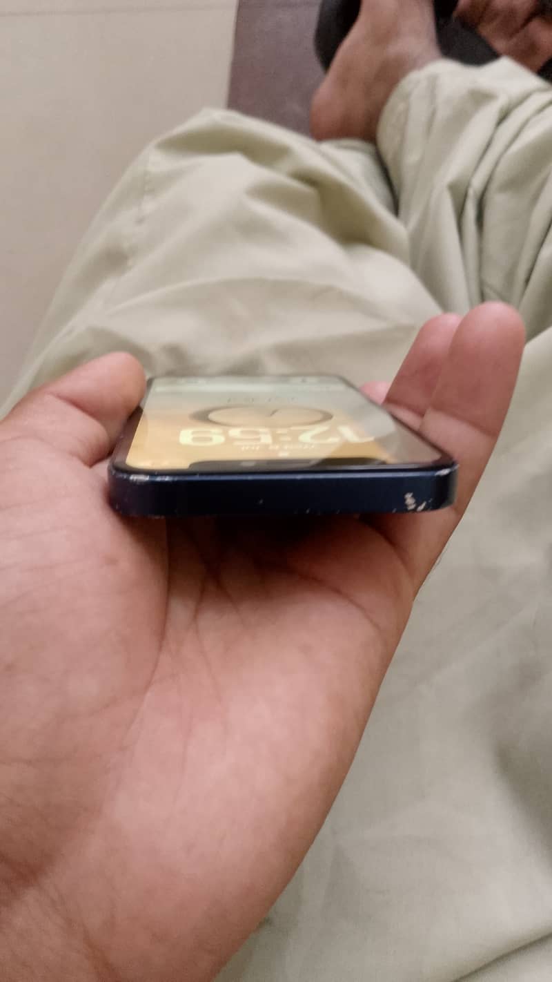 iPhone 12 mini 5