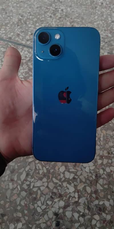 Apple iPhone 13