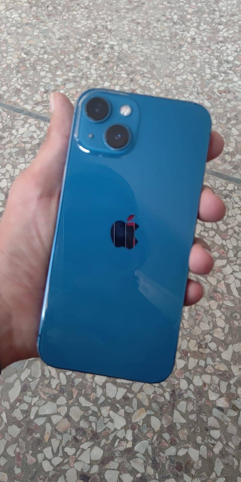 Apple iPhone 13 3
