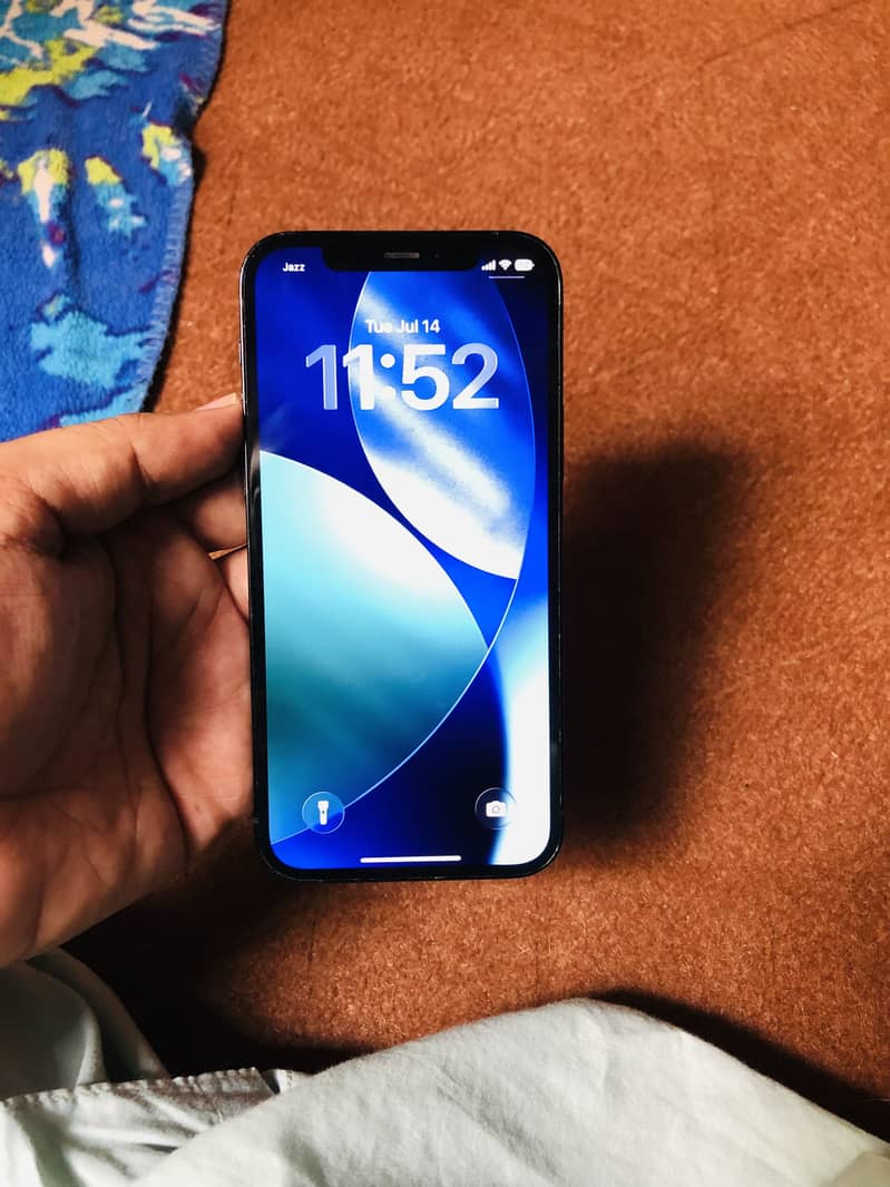 Apple iPhone 12 Pro 2