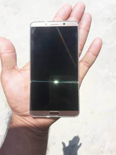 Huawei Mate 10 gaming phone