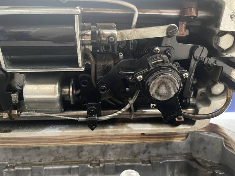 Sewing machine best condition 4