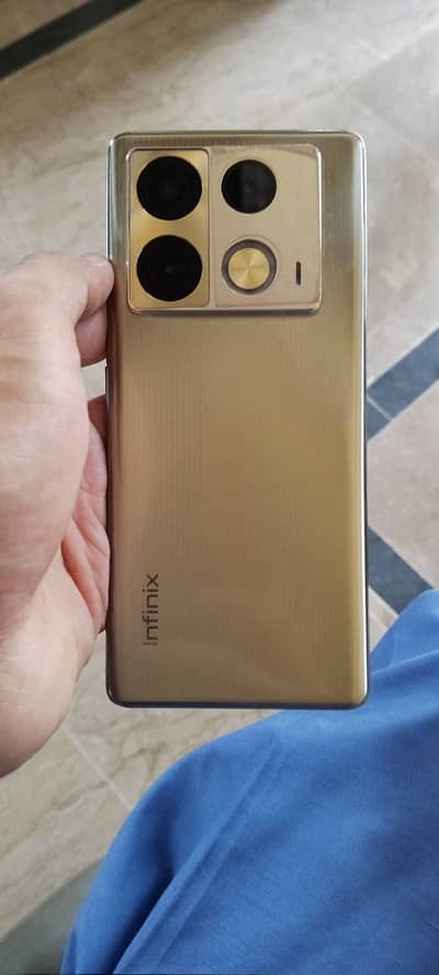 Infinix Note 40 Pro