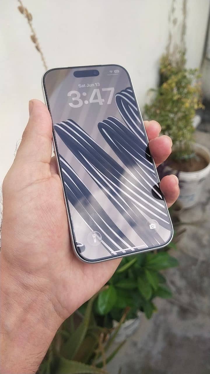 Apple iPhone 17 Pro 1