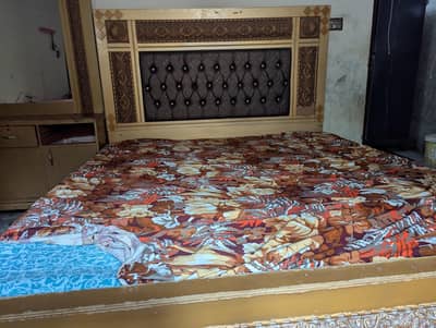 Deko and wood bed dressing almari