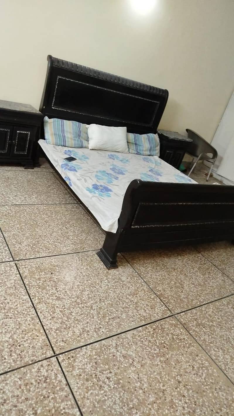 king size bed 1