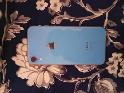 Apple iPhone XR