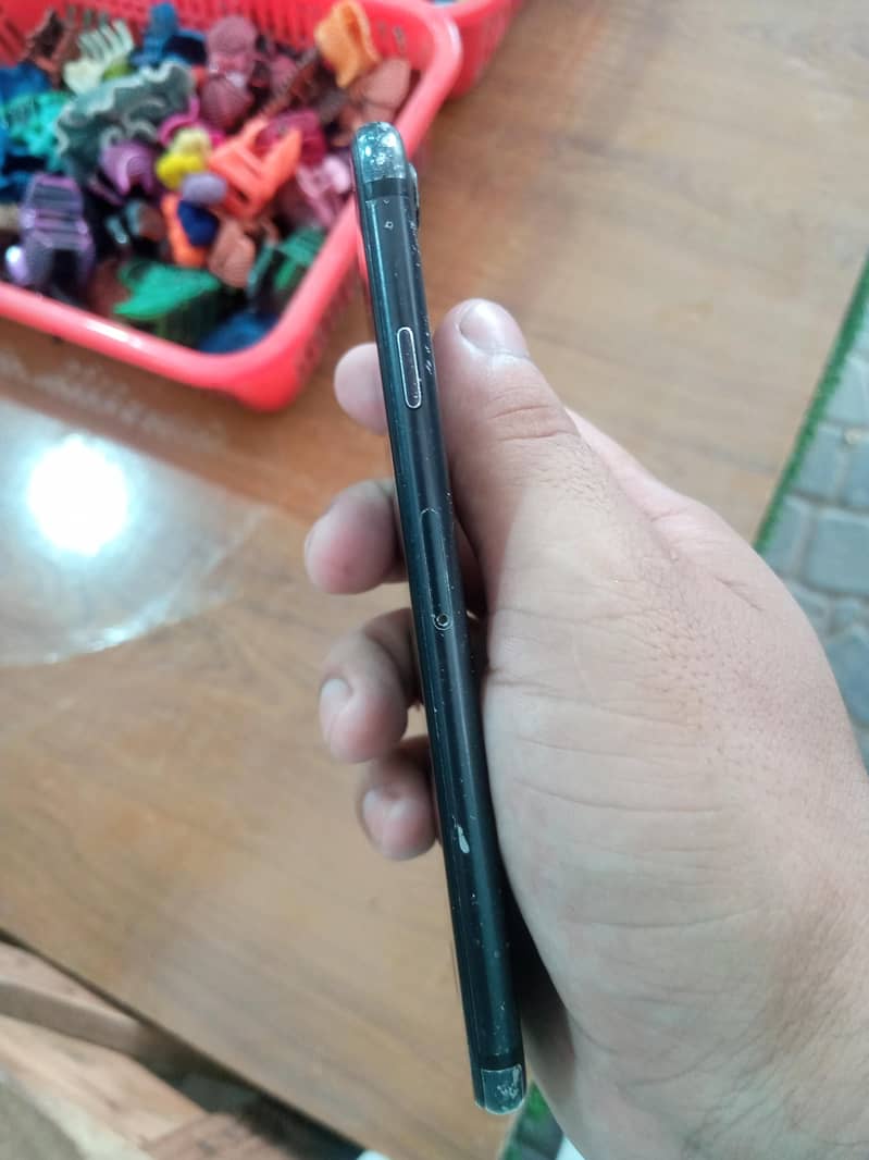 Apple iPhone 7 4