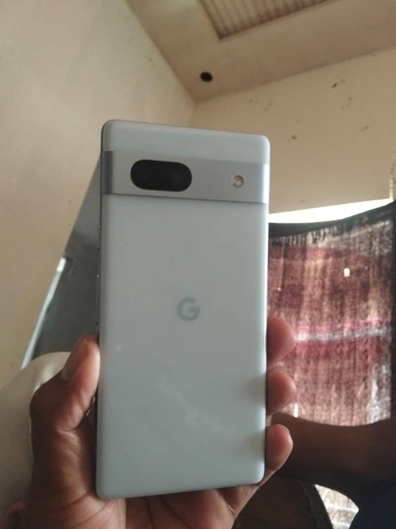 Google Pixel 7a 1
