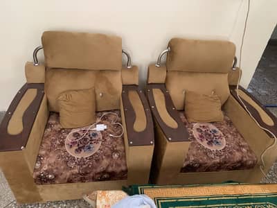 5 Seater Wooden Sofa Set – Good Condition