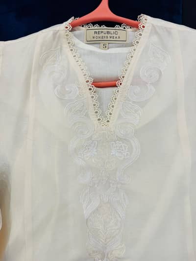 Republic womens brand new suit.