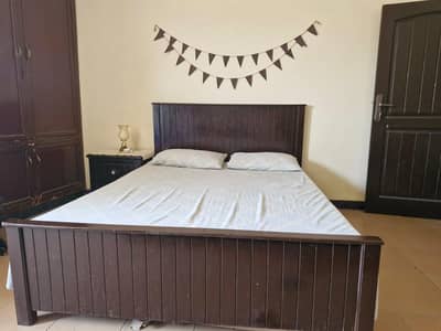 Double Bed with one Side table