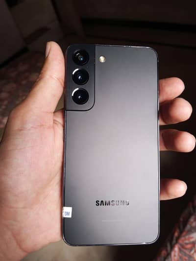 Samsung Galaxy S22 (PTA Approved)