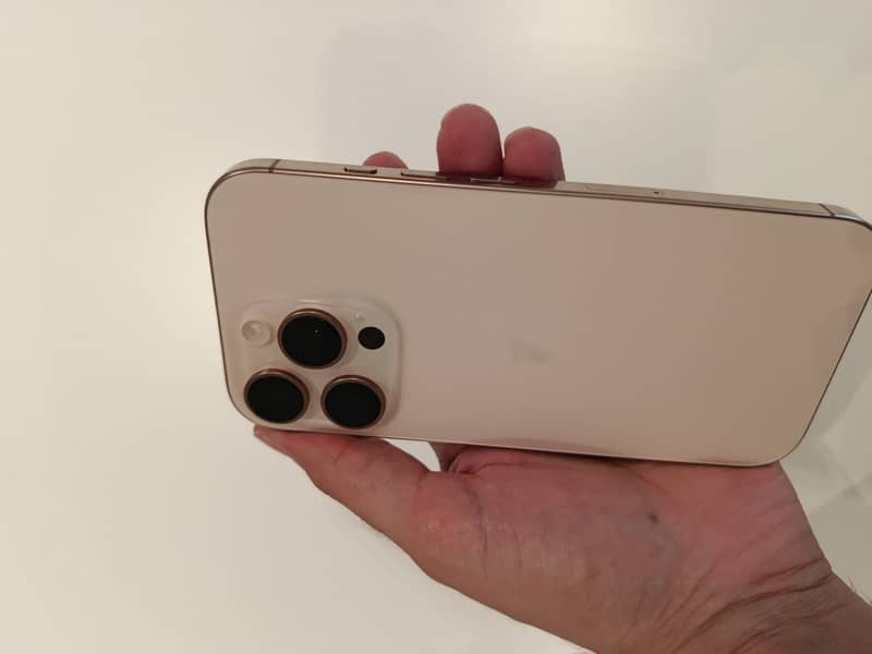 Apple iPhone 16 Pro Non PTA 6