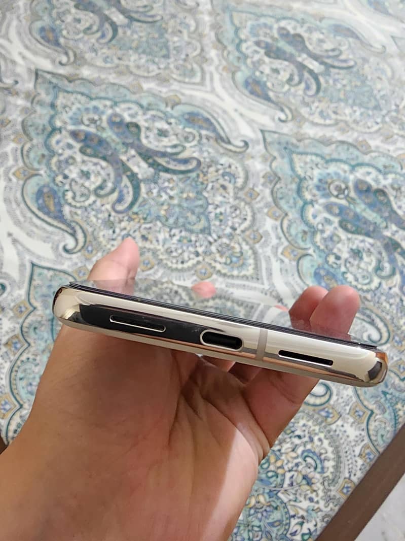 Google Pixel 8 Pro 2