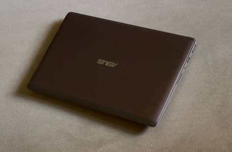 Asus X202E Vivobook (Read description)