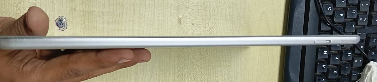 Apple iPad for Sale – Neat & Clean Condition