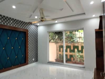 Get Your Hands On House In Lahore Best Area